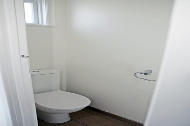 Photo of property in 1/3 Fentham Road, Hauraki, Auckland, 0622