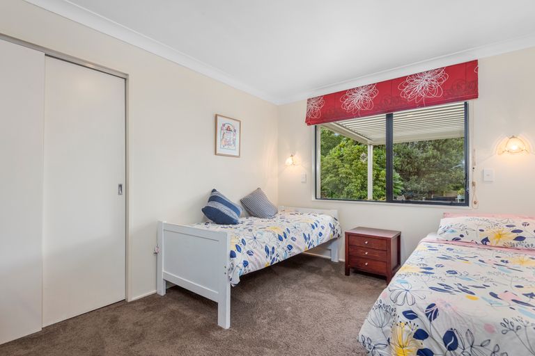 Photo of property in 10 Waimanu Place, Point Wells, Warkworth, 0986