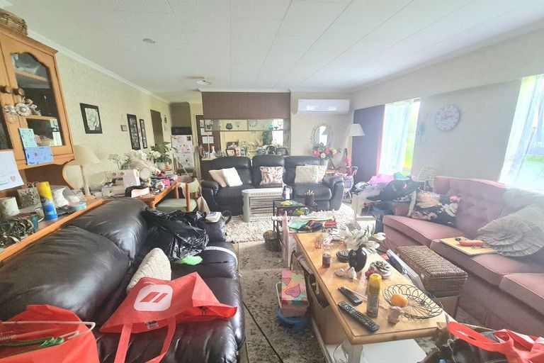 Photo of property in 11 Mccallum Street, Dannevirke, 4930