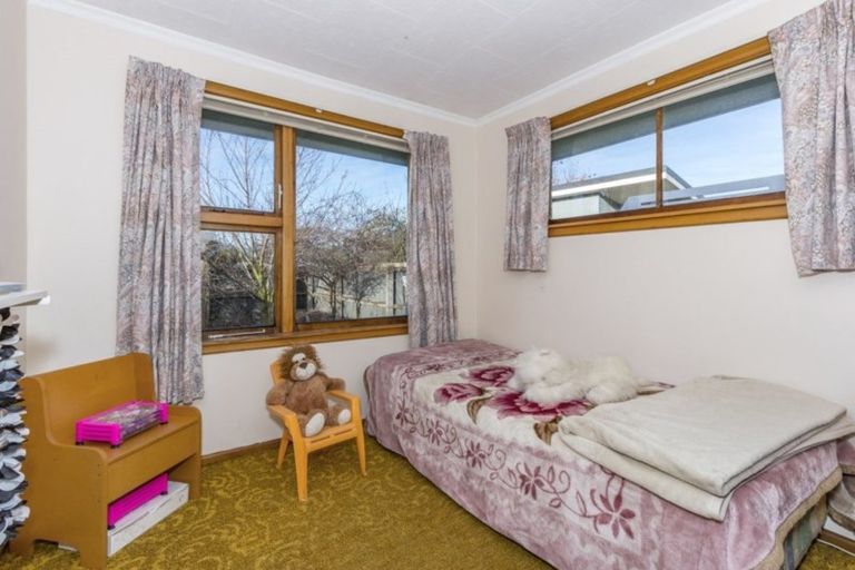 Photo of property in 6 West-watson Avenue, Hillmorton, Christchurch, 8025