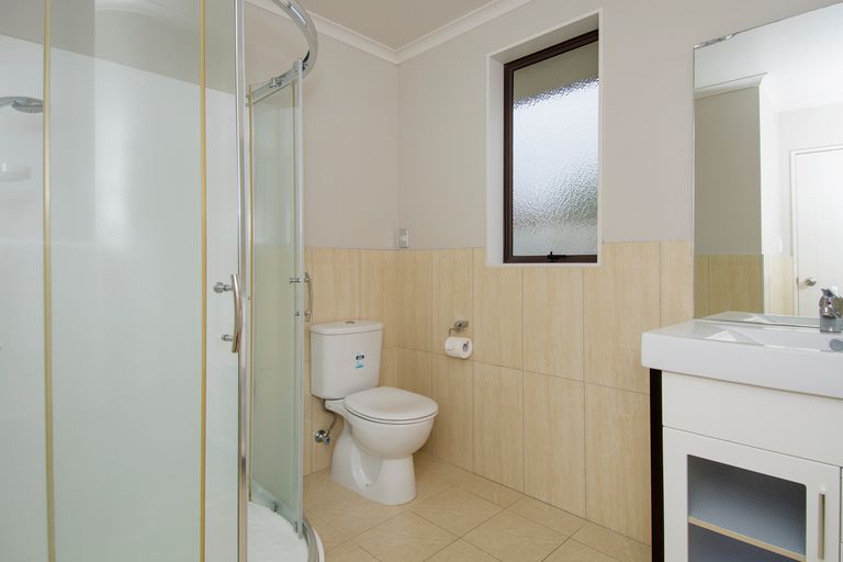 Photo of property in 84 Fairfax Crescent, Pyes Pa, Tauranga, 3112