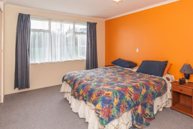 Photo of property in 12 Barling Street, Himatangi Beach, Foxton, 4891