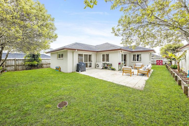 Photo of property in 9 Thyme Court, Flat Bush, Auckland, 2016