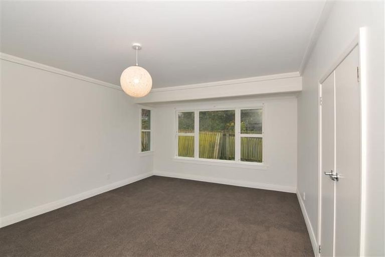 Photo of property in 50 Seddon Street, Waikanae, 5036