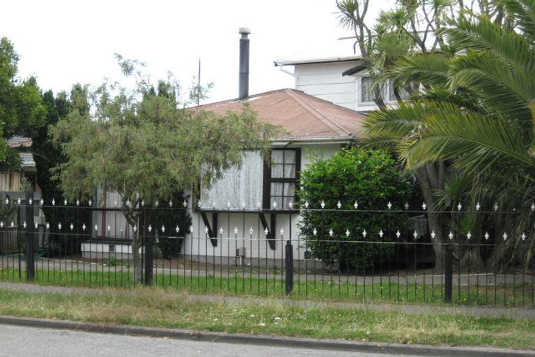 Photo of property in 1/27 Kawau Crescent, Bromley, Christchurch, 8062