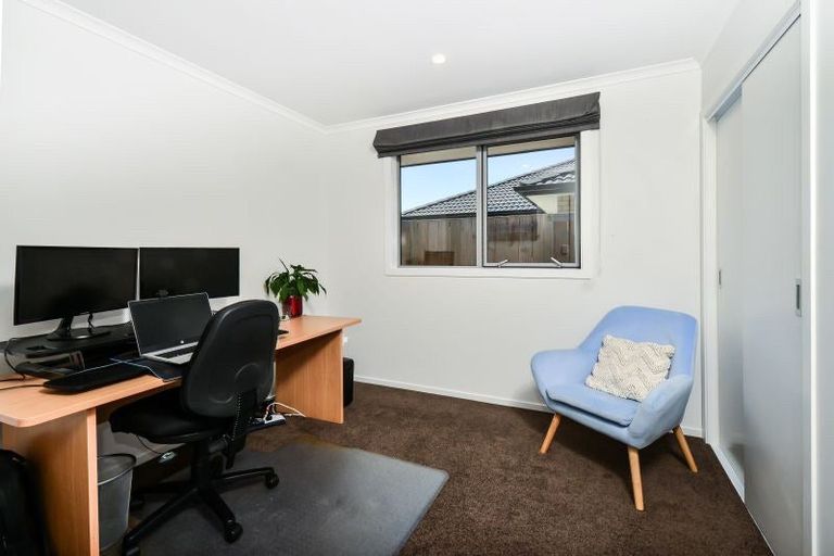 Photo of property in 36 North Ridge Drive, Rototuna North, Hamilton, 3210