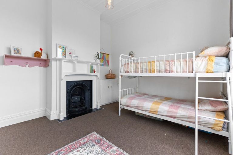 Photo of property in 54 Belt Road, New Plymouth, 4310