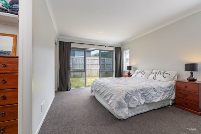 Photo of property in 103 Riverstone Drive, Riverstone Terraces, Upper Hutt, 5018