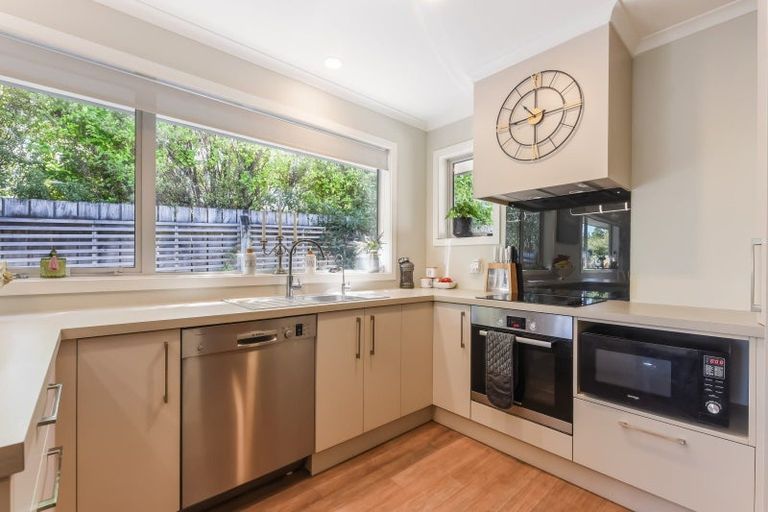 Photo of property in 118 Milton Terrace, Picton, 7220