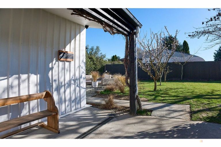 Photo of property in 260 Talbot Street, Geraldine, 7930
