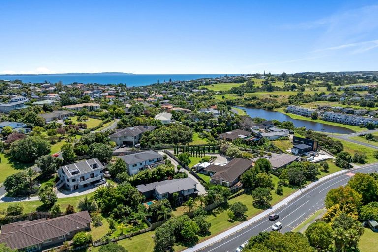 Photo of property in 4b Astrolabe Place, Gulf Harbour, Whangaparaoa, 0930