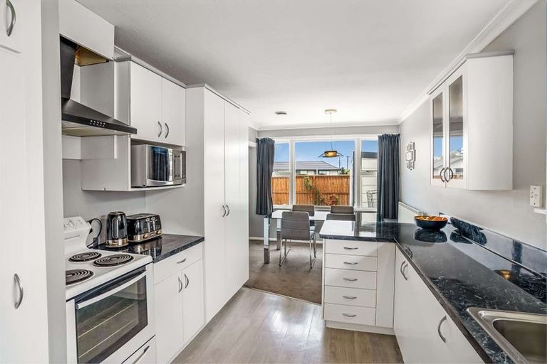 Photo of property in 150 Pacific Road, North New Brighton, Christchurch, 8083