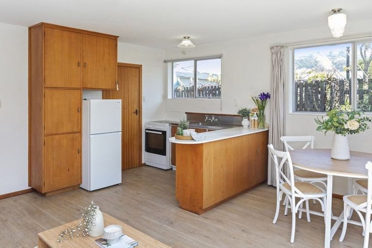 Photo of property in 2/69 Wiggins Street, Sumner, Christchurch, 8081