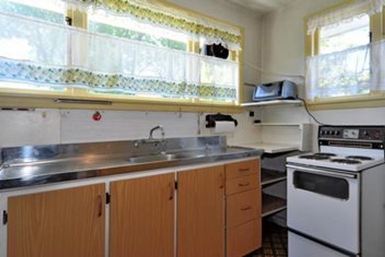 Photo of property in 11 Curletts Road, Sockburn, Christchurch, 8042