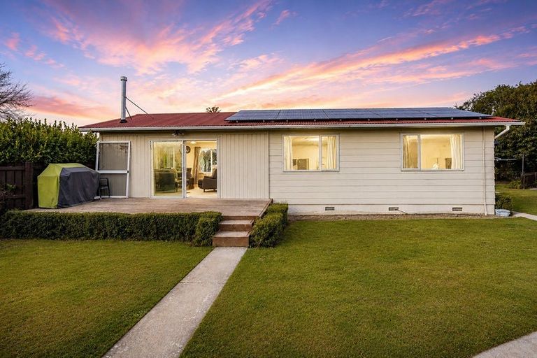 Photo of property in 11 Coleman Place, Darfield, 7510