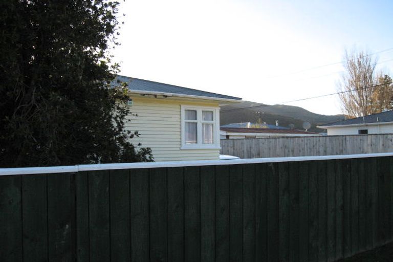 Photo of property in 63 Donnelley Drive, Wainuiomata, Lower Hutt, 5014
