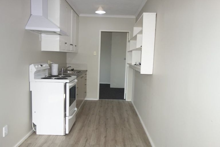 Photo of property in 2/120 Osborne Street, Waltham, Christchurch, 8011