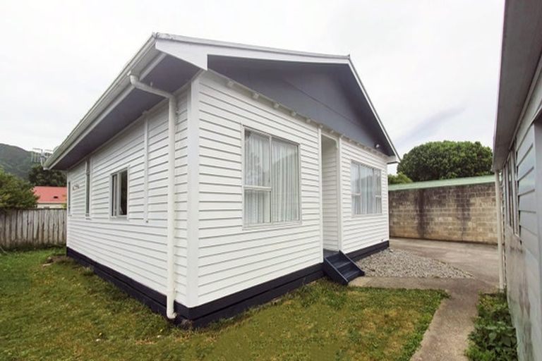 Photo of property in 18a Bush Street, Naenae, Lower Hutt, 5011
