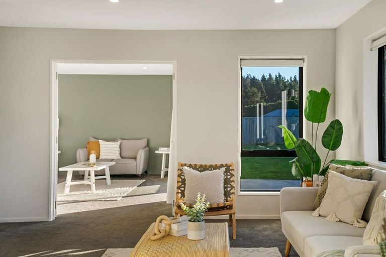 Photo of property in 1 Harrier Place, Amberley, 7410