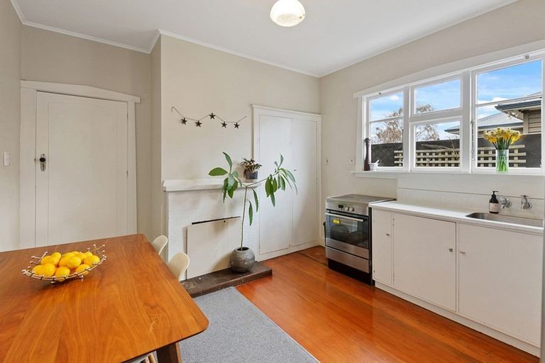 Photo of property in 120 Neville Street, Spreydon, Christchurch, 8024