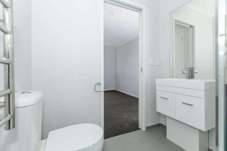 Photo of property in 3/1 Hibiscus Avenue, Hamilton Lake, Hamilton, 3204