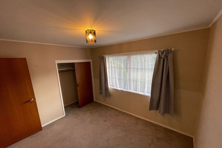 Photo of property in 2 Fitzwater Place, Henderson, Auckland, 0612
