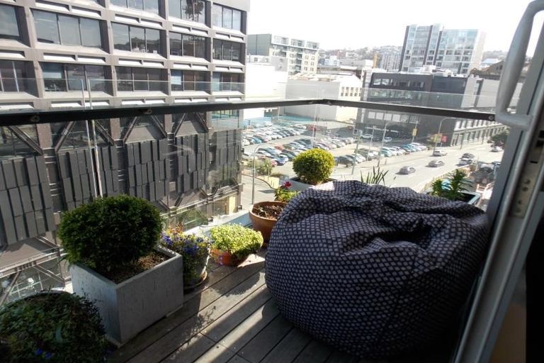 Photo of property in Monument Apartments, 6a/245 Wakefield Street, Te Aro, Wellington, 6011