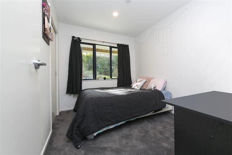 Photo of property in 16 Denehurst Drive, Waimauku, 0812