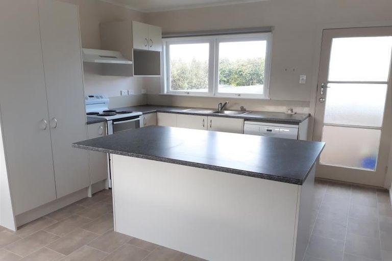 Photo of property in 20 Landscape Road, Pukekohe, 2120