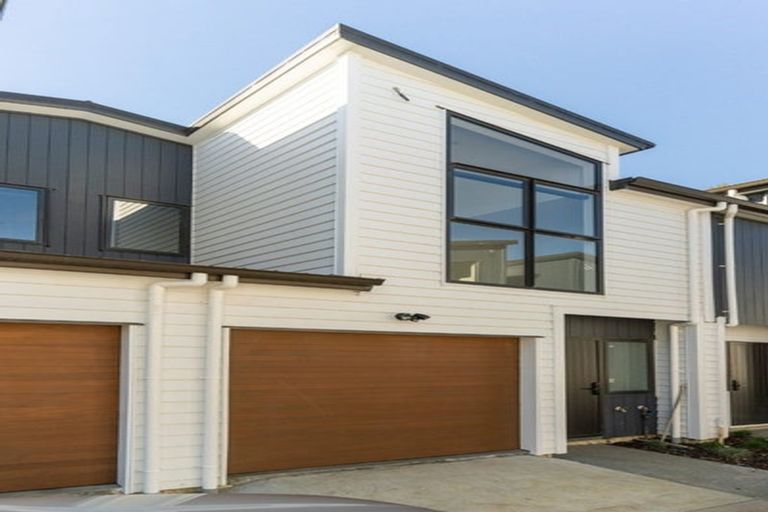 Photo of property in 10 Rangimarie Close, Opaheke, Papakura, 2113