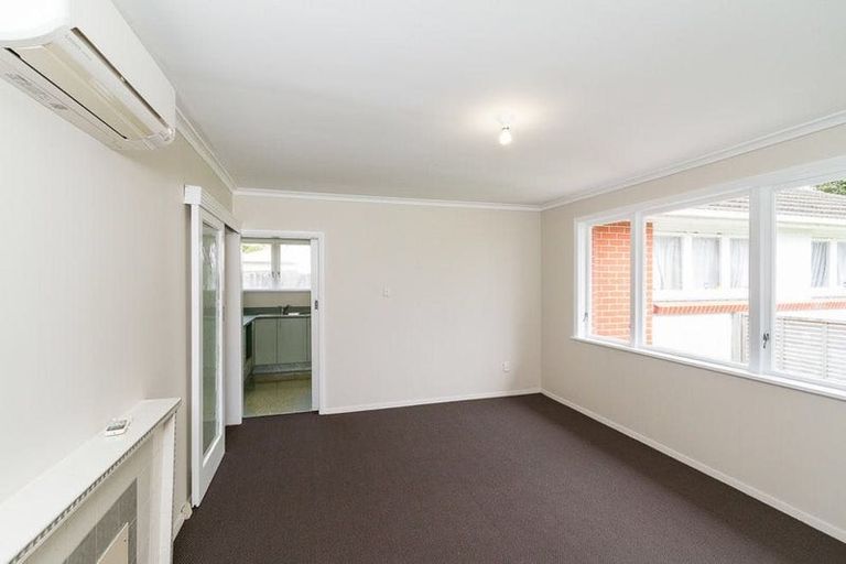 Photo of property in 2/5 Hinemoa Street, Waiwhetu, Lower Hutt, 5010
