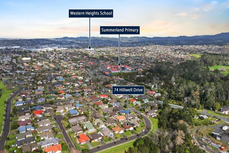 Photo of property in 74 Hillwell Drive, Henderson, Auckland, 0612