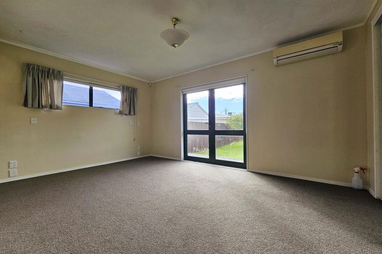 Photo of property in 26a Cosgrave Road, Papakura, 2110