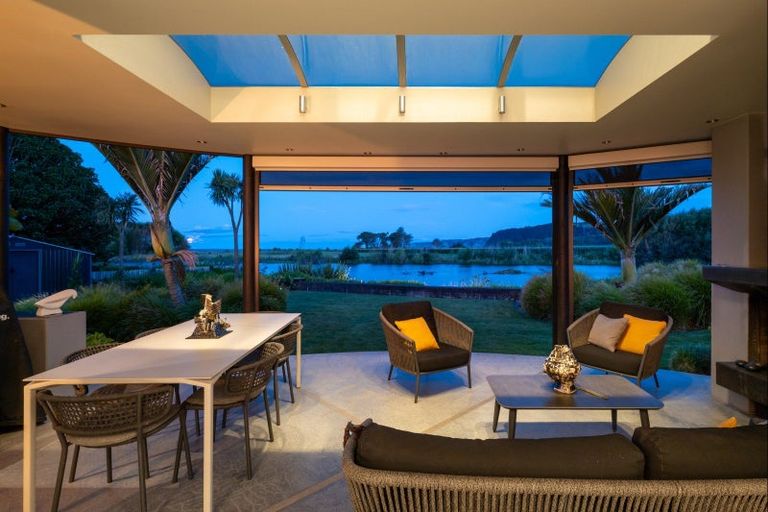 Photo of property in 46-48 Kuku Street, Te Awanga, 4102