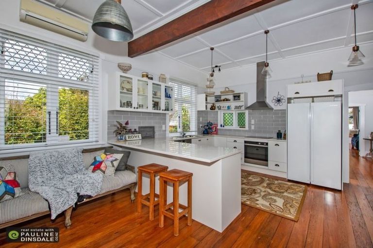 Photo of property in 17 Aubrey Street, Regent, Whangarei, 0112