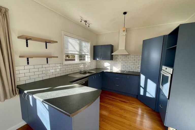 Photo of property in 19 Naenae Road, Naenae, Lower Hutt, 5011