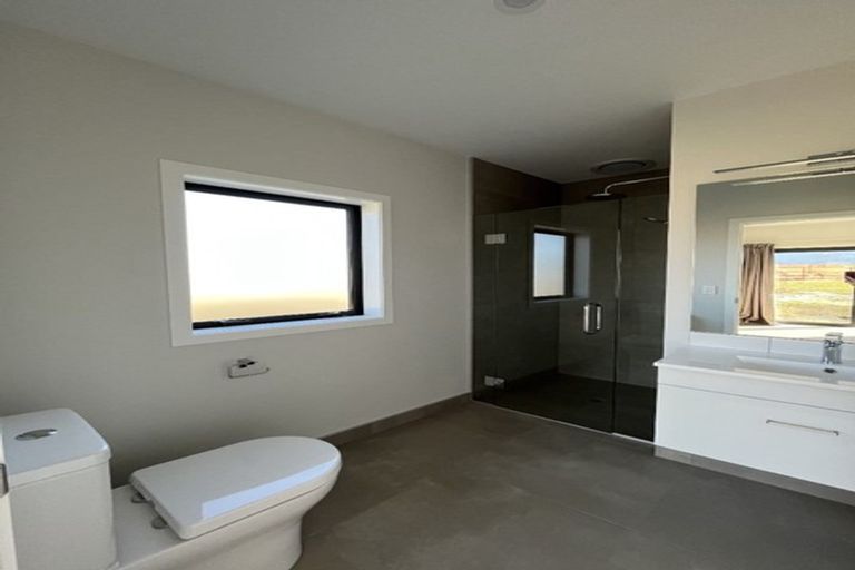 Photo of property in 37 Aronui Road, Bridge Hill, Alexandra, 9320