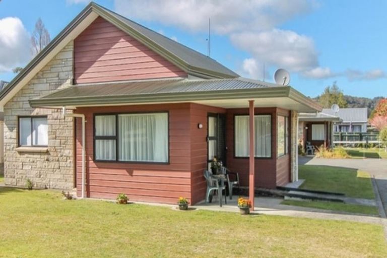 Photo of property in 10a Robertson Street, Glenholme, Rotorua, 3010