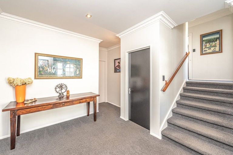 Photo of property in 106 Great North Road, Saint Johns Hill, Whanganui, 4500