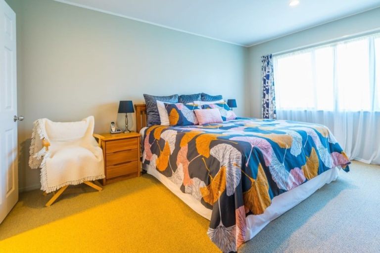 Photo of property in 19a Paparoa Road, Cockle Bay, Auckland, 2014