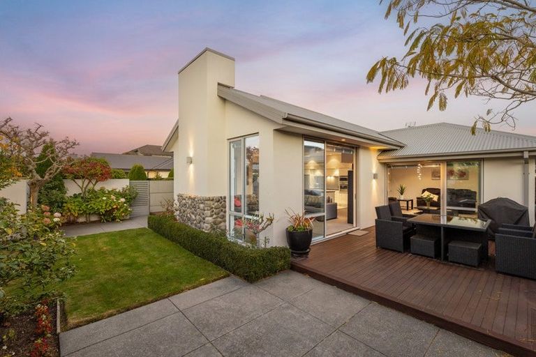 Photo of property in 35 Brookwater Avenue, Northwood, Christchurch, 8051