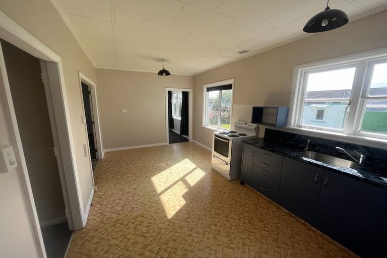 Photo of property in 9 Rata Street, Roslyn, Palmerston North, 4414