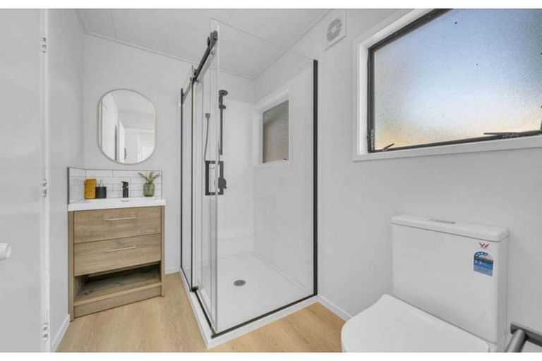 Photo of property in 2/40 Rosella Road, Mangere East, Auckland, 2024