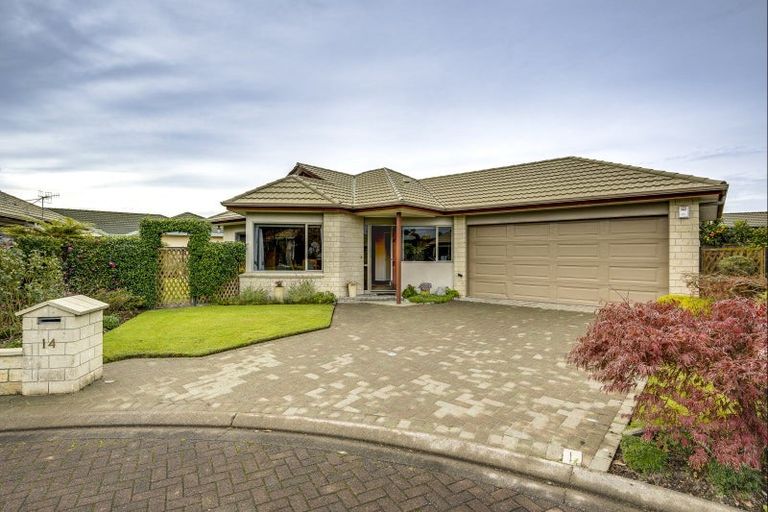 Photo of property in 14 Claridge Place, Taradale, Napier, 4112