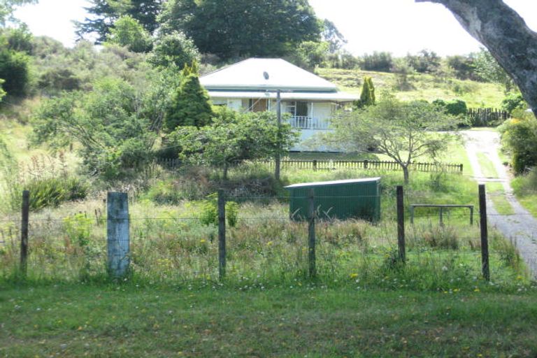 Photo of property in 2 Jacksons Road, Raetihi, 4632