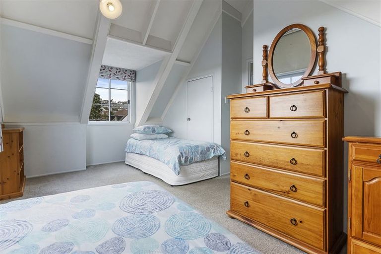 Photo of property in 65 Aviemore Drive, Highland Park, Auckland, 2010