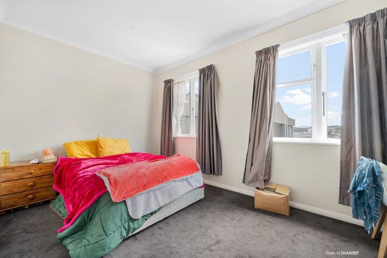 Photo of property in 2 Levy Street, Mount Victoria, Wellington, 6011