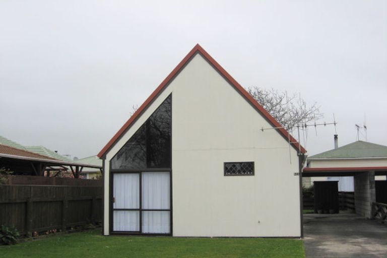 Photo of property in 562 Queen Street East, Levin, 5510