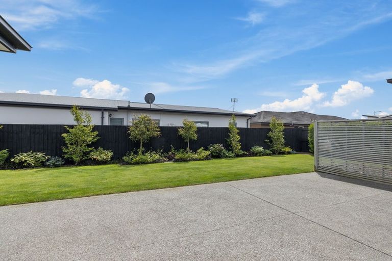 Photo of property in 118 Metehau Street, Marshland, Christchurch, 8083