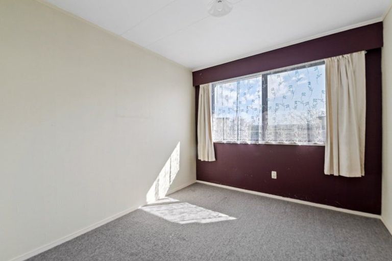 Photo of property in 32 Browning Crescent, Owhata, Rotorua, 3010